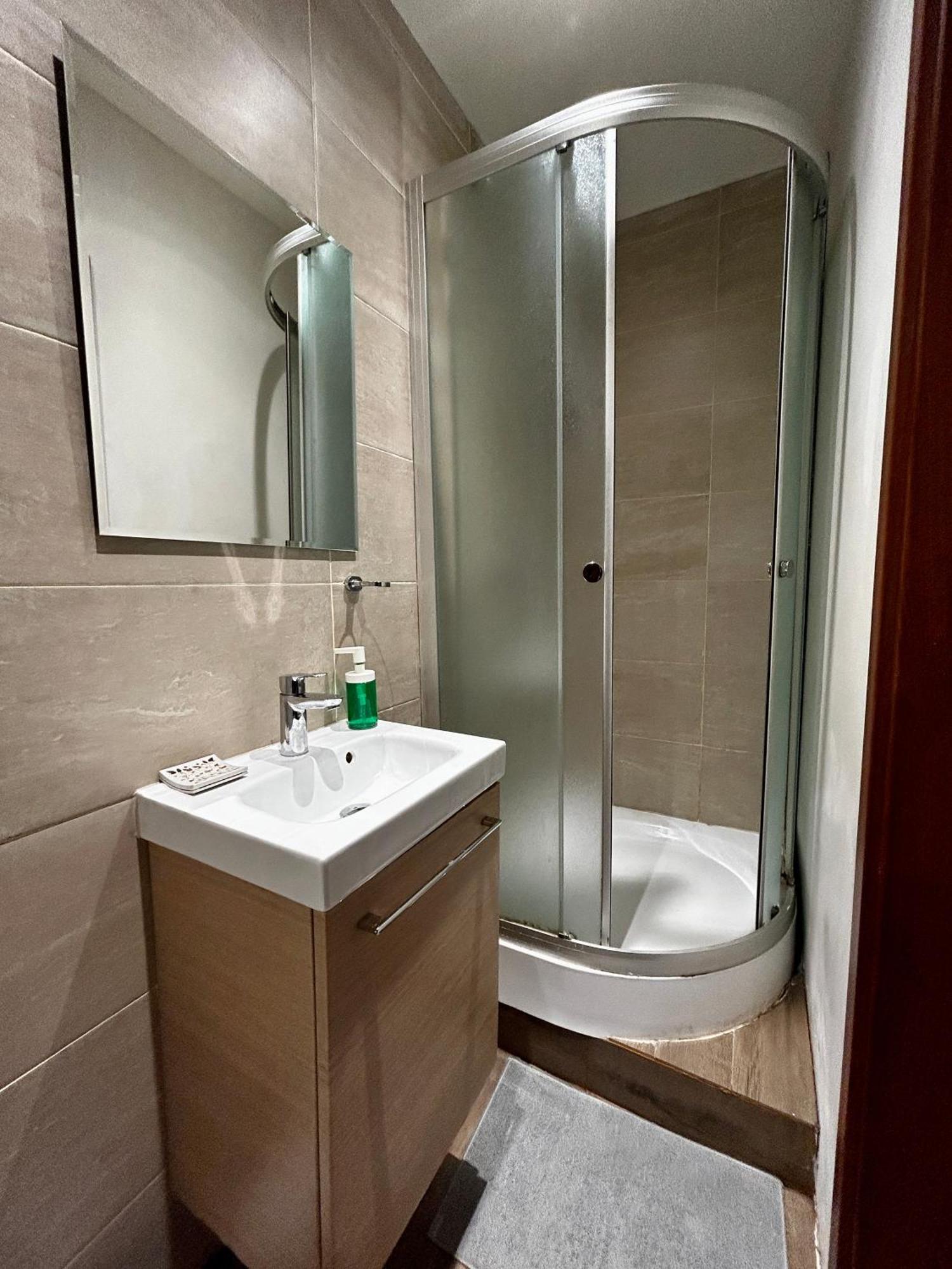 Harmony Aparthotel Cracovia Esterno foto