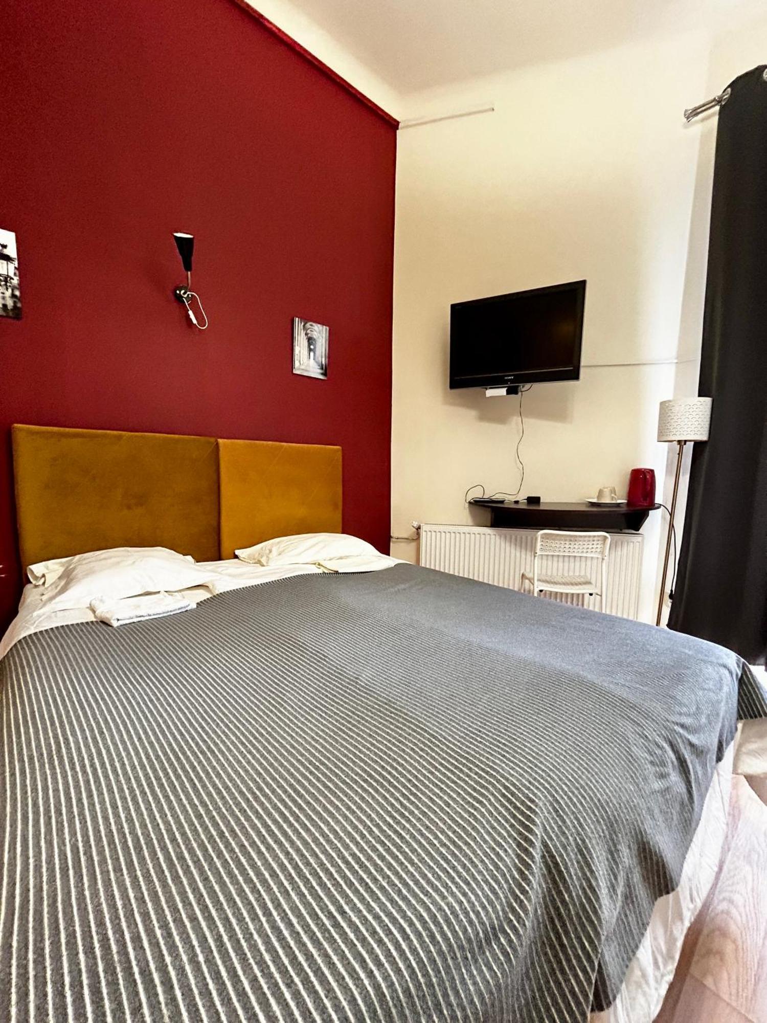 Harmony Aparthotel Cracovia Esterno foto