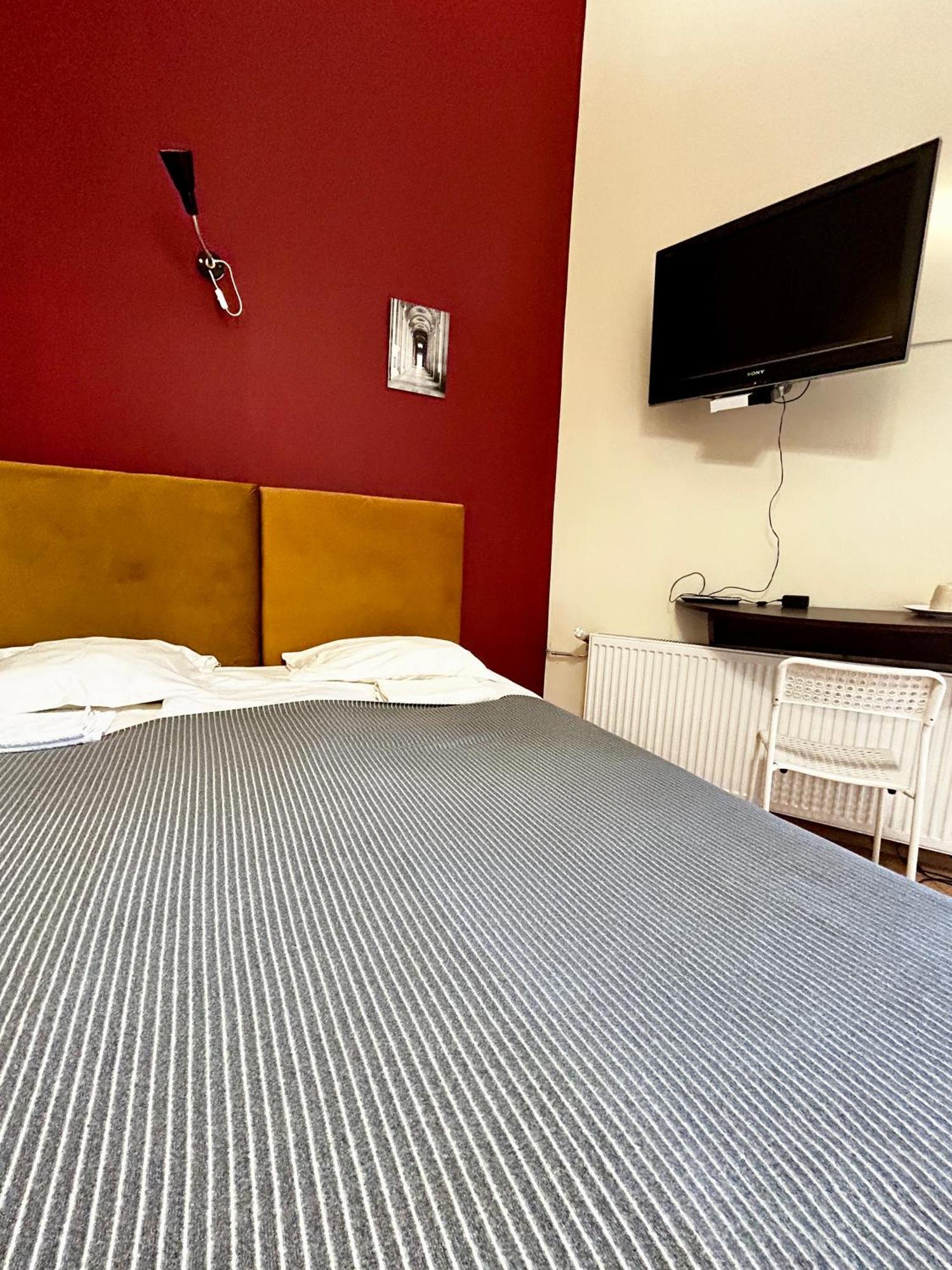 Harmony Aparthotel Cracovia Esterno foto